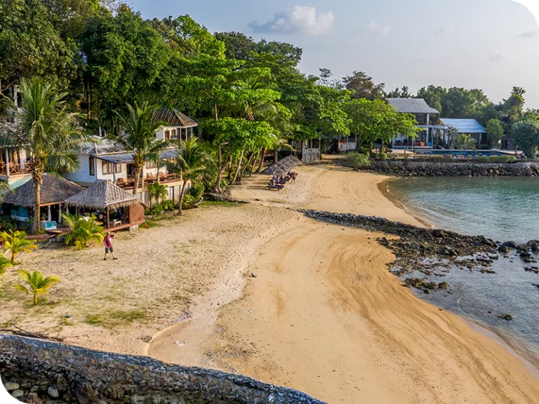 holina_wellness_private_beach_5